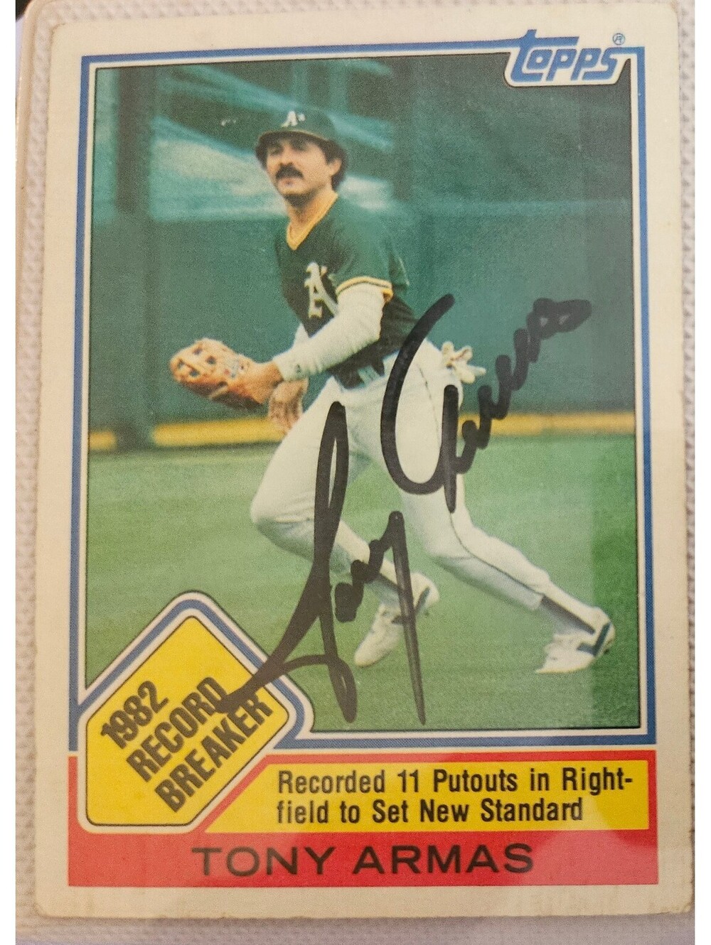 TONY ARMAS hand Signed 1983 Topps Card autograph OAKLAND A'S